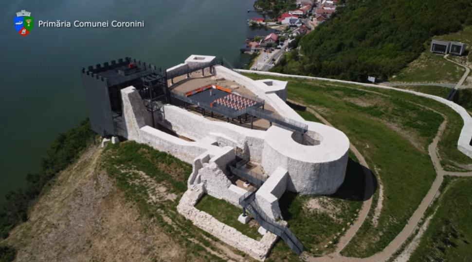 Cetatea Ladislau s-a redeschis, după o restaurare de opt ani cu fonduri europene. Cum pot ajunge turiștii acolo 1074876