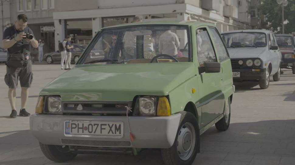 „Sunt mașinile cu care mulți dintre noi au mers în prima vacanță”. Expoziție cu Dacia din perioada comunistă, la Vaslui 1076224
