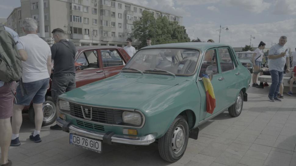 „Sunt mașinile cu care mulți dintre noi au mers în prima vacanță”. Expoziție cu Dacia din perioada comunistă, la Vaslui 1076229