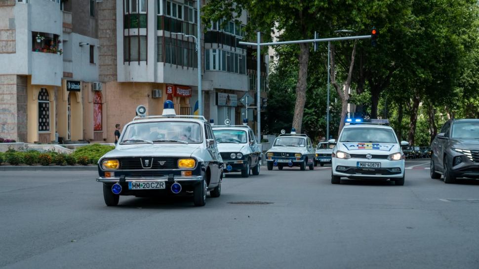 „Sunt mașinile cu care mulți dintre noi au mers în prima vacanță”. Expoziție cu Dacia din perioada comunistă, la Vaslui 1076237