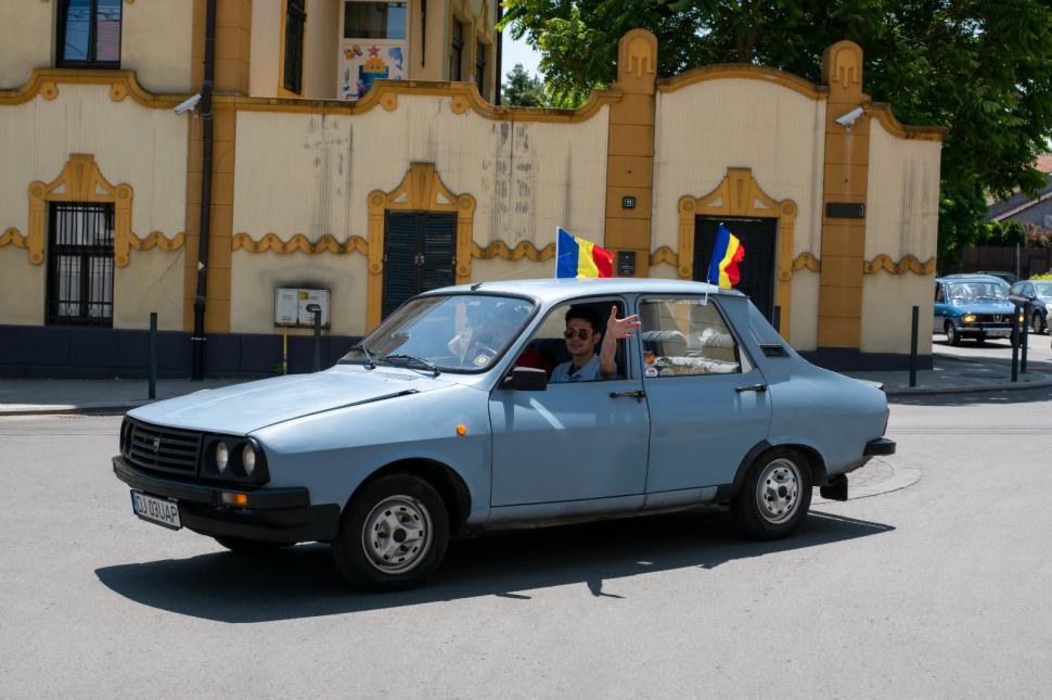 „Sunt mașinile cu care mulți dintre noi au mers în prima vacanță”. Expoziție cu Dacia din perioada comunistă, la Vaslui 1076247