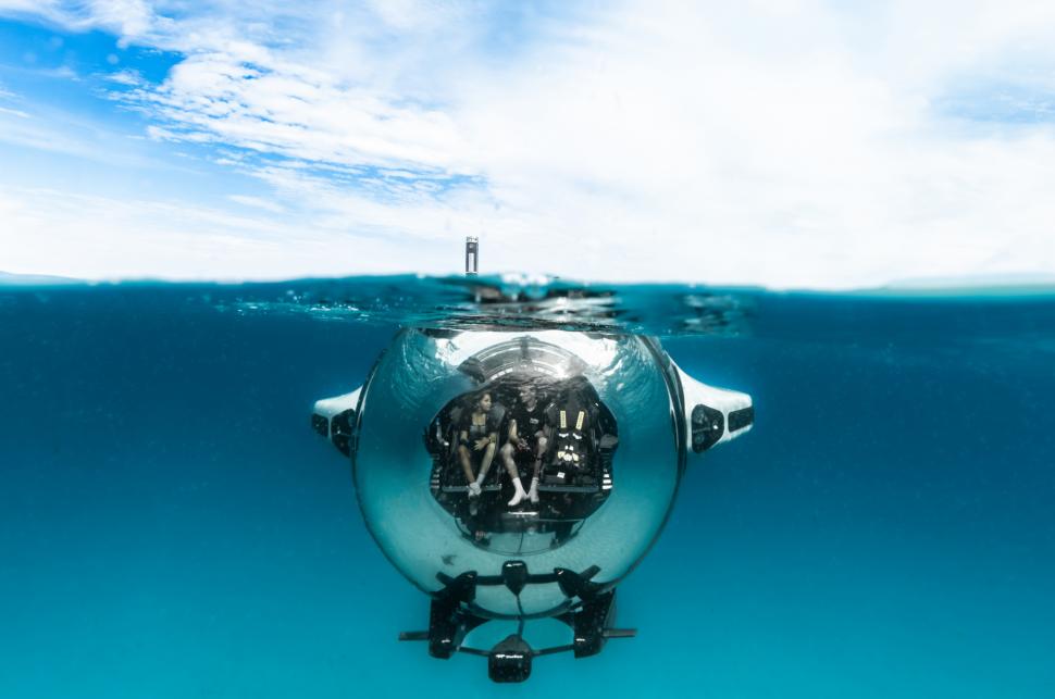 „Zbor subacvatic”: Cel mai rapid submersibil din lume a fost lansat în Caraibe. Cum arată vehiculul futurist de lux „Super Sub” 1076099