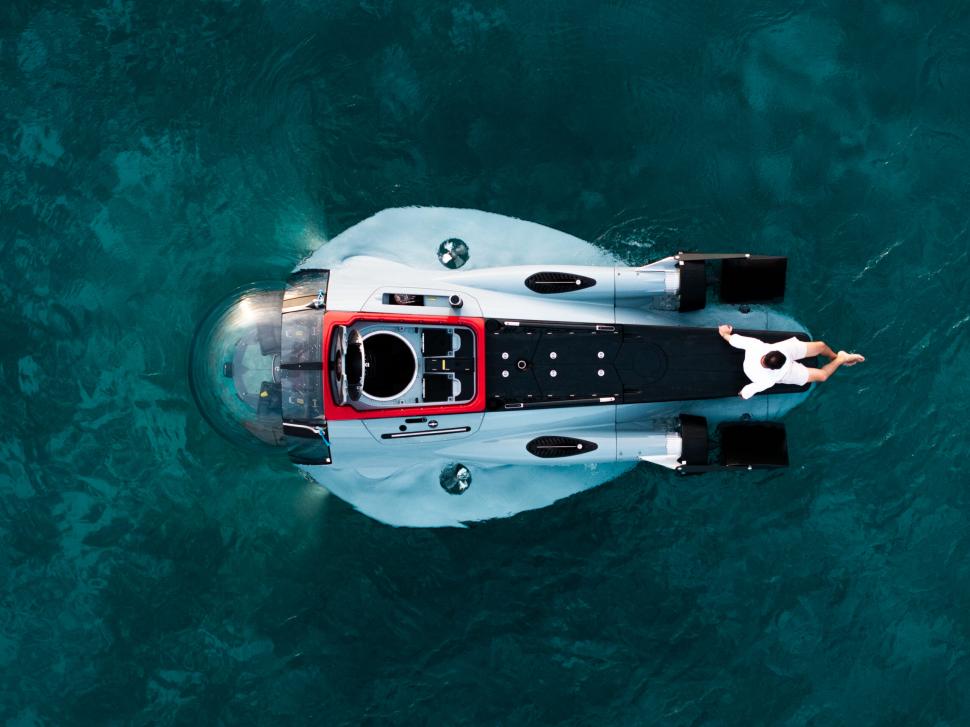 „Zbor subacvatic”: Cel mai rapid submersibil din lume a fost lansat în Caraibe. Cum arată vehiculul futurist de lux „Super Sub” 1076102