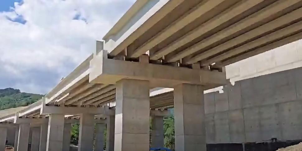 Avansează lucrările pe Autostrada Sibiu-Pitești. Al treilea tunel de la Boița-Cornetu, în execuție. Cele mai noi imagini de pe șantier 1076647