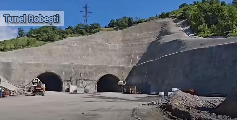 Avansează lucrările pe Autostrada Sibiu-Pitești. Al treilea tunel de la Boița-Cornetu, în execuție. Cele mai noi imagini de pe șantier 1076653