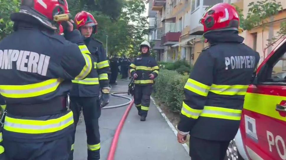 Explozie puternică, urmată de un incendiu, într-un bloc din Timişoara: Mai multe persoane au avut nevoie de îngrijiri medicale 1076600