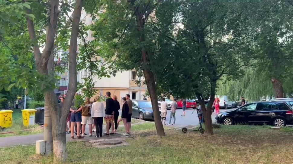 Explozie puternică, urmată de un incendiu, într-un bloc din Timişoara: Mai multe persoane au avut nevoie de îngrijiri medicale 1076604