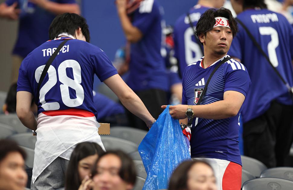 De ce fac suporterii japonezi curățenie pe stadion, la CM 2026. Imagini senzaționale din timpul și după meciul cu Olanda 1077006