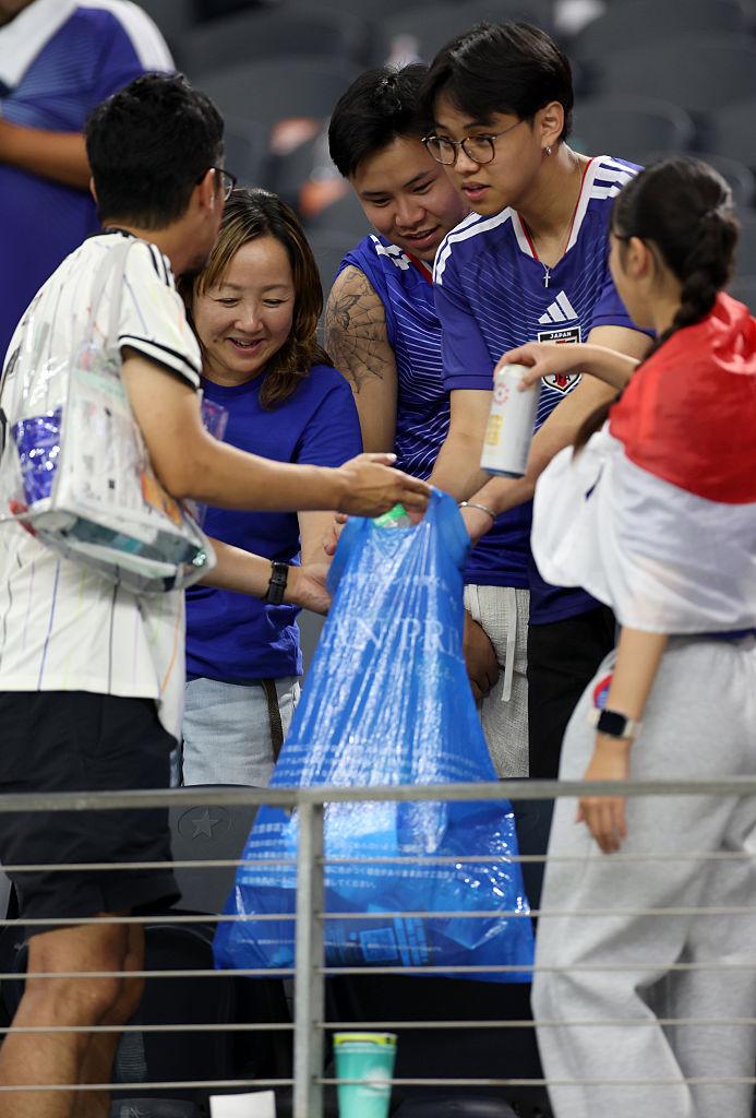De ce fac suporterii japonezi curățenie pe stadion, la CM 2026. Imagini senzaționale din timpul și după meciul cu Olanda 1077012