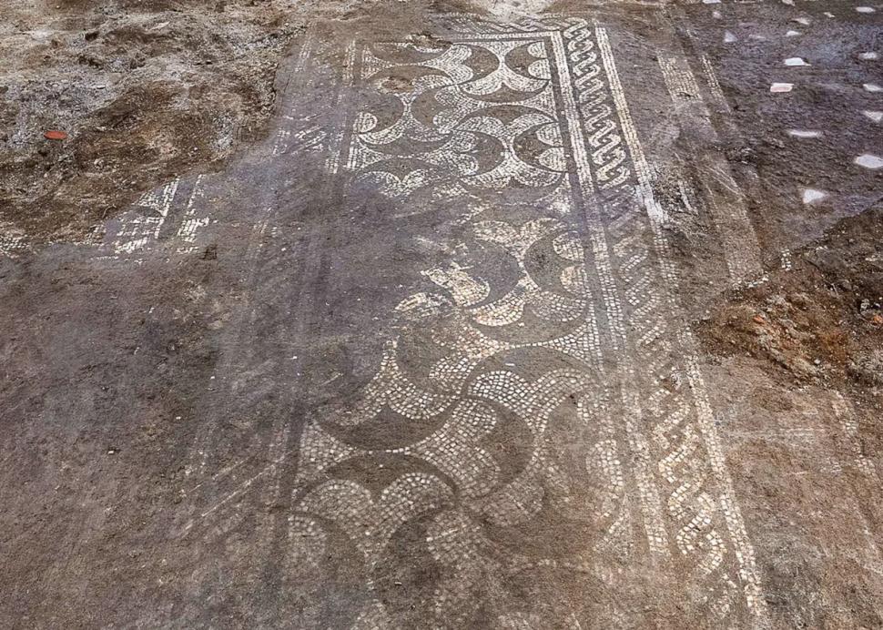 Descoperire arheologică surpriză, după un apel la poliție: S-a găsit o vilă frecventată de trei împărați romani, inclusiv Marc Aureliu 1077326