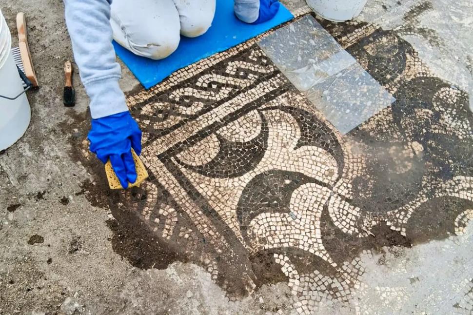 Descoperire arheologică surpriză, după un apel la poliție: S-a găsit o vilă frecventată de trei împărați romani, inclusiv Marc Aureliu 1077328