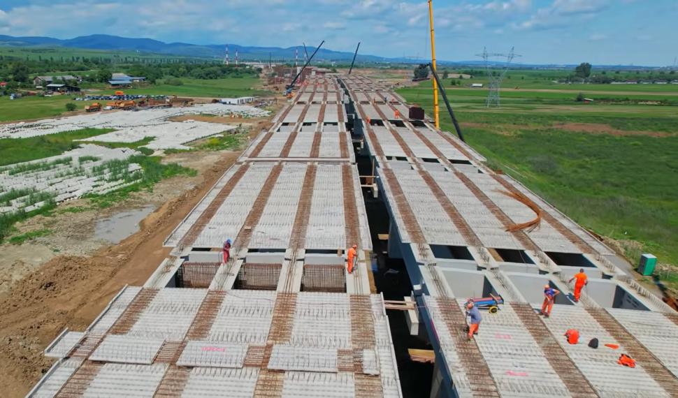 Cursă contra cronometru pentru Autostrada Moldovei A7: Viaductul de 1,2 km pe lotul Răcăciuni–Bacău decide soarta fondurilor din PNRR 1077612