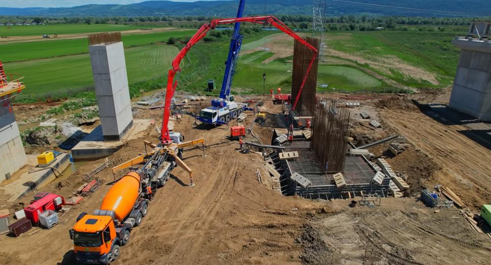 Cursă contra cronometru pentru Autostrada Moldovei A7: Viaductul de 1,2 km pe lotul Răcăciuni–Bacău decide soarta fondurilor din PNRR 1077614