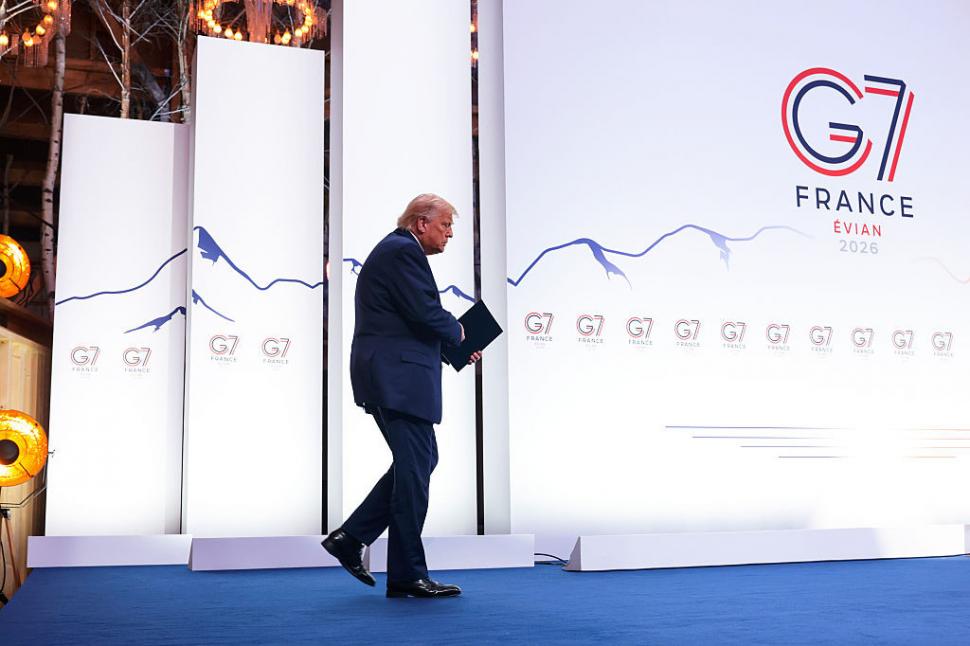 Cum l-a câștigat Macron pe Trump la reuniunea G7. Până la următoarea ceartă. Imaginile de culise ale summitului 1077720