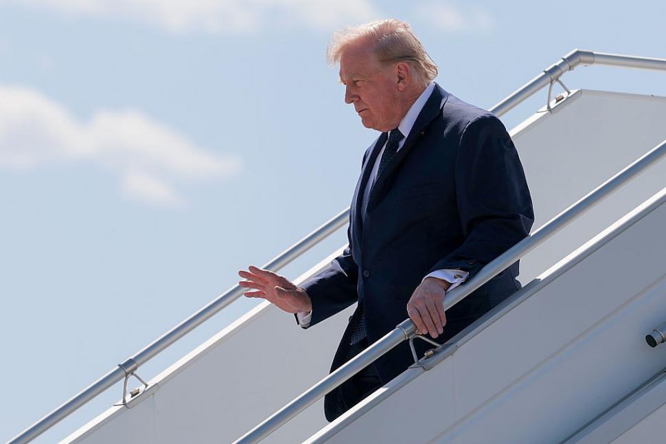 Cum l-a câștigat Macron pe Trump la reuniunea G7. Până la următoarea ceartă. Imaginile de culise ale summitului 1077721