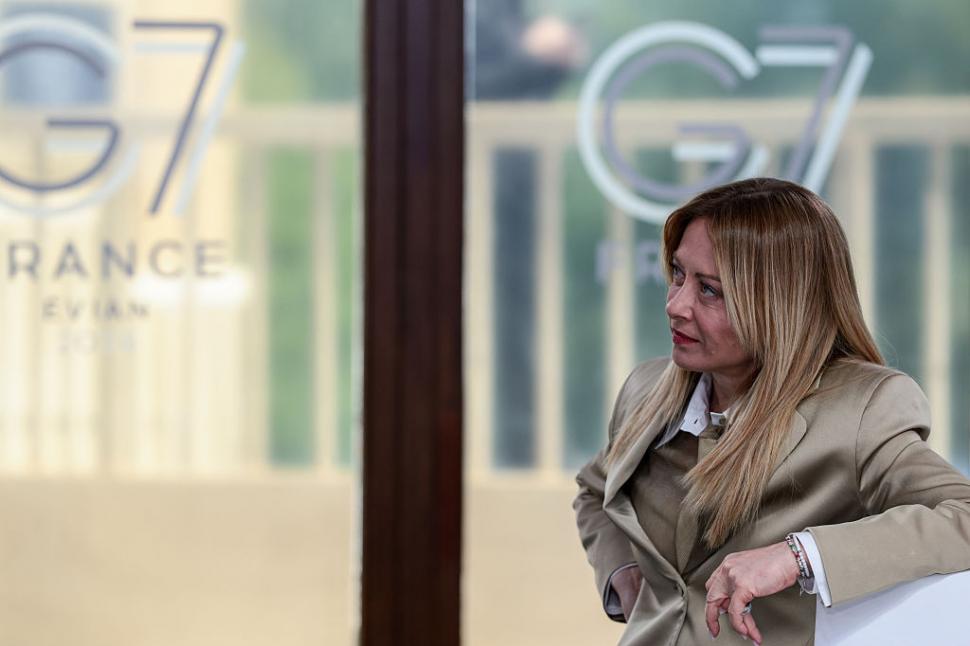 Cum l-a câștigat Macron pe Trump la reuniunea G7. Până la următoarea ceartă. Imaginile de culise ale summitului 1077727