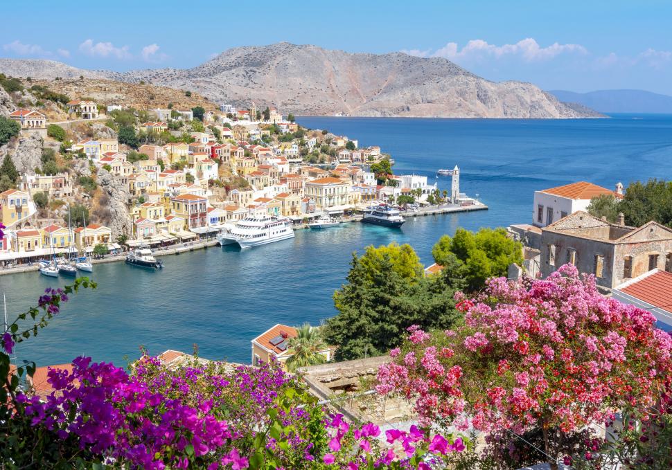 Vacanțele în Grecia au ajuns mai scumpe decât cele în Spania și Portugalia. Cât a ajuns să cheltuiască zilnic un turist 1078014