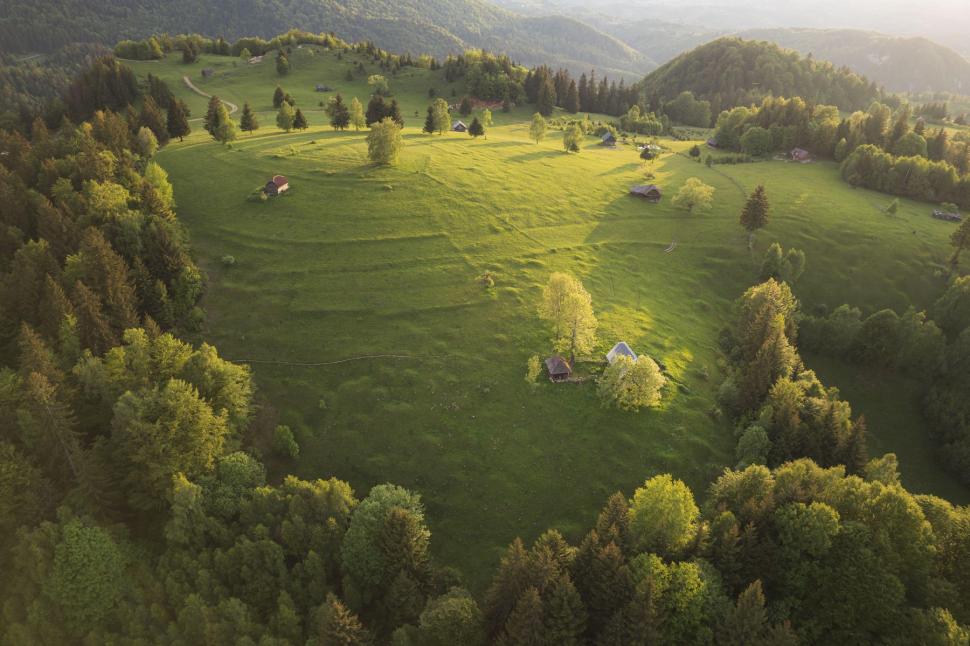 "Elveția Estului”. Traseul montan care traversează România prin 400 de sate pitorești, i-a impresionat pe turiștii străini 1078381
