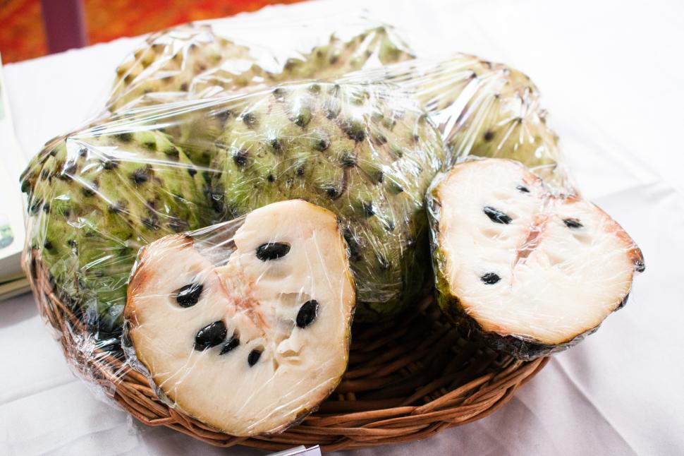 Fructul cu gust de cremă vanilată devine motiv de dispută. Importurile Chinei stârnesc temeri în Taiwan: Totul a plecat de la „atemoya” 1078531