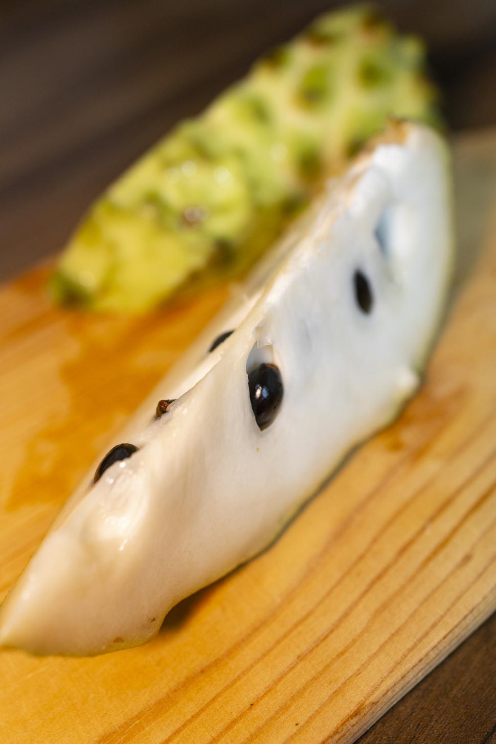 Fructul cu gust de cremă vanilată devine motiv de dispută. Importurile Chinei stârnesc temeri în Taiwan: Totul a plecat de la „atemoya” 1078534
