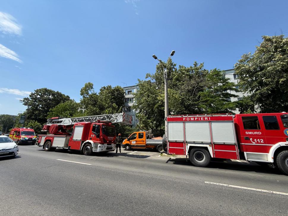 Scurgere de gaz majoră într-un bloc cu șase scări din București: Toți locatarii au fost evacuați. Se intervine de urgență 1078650