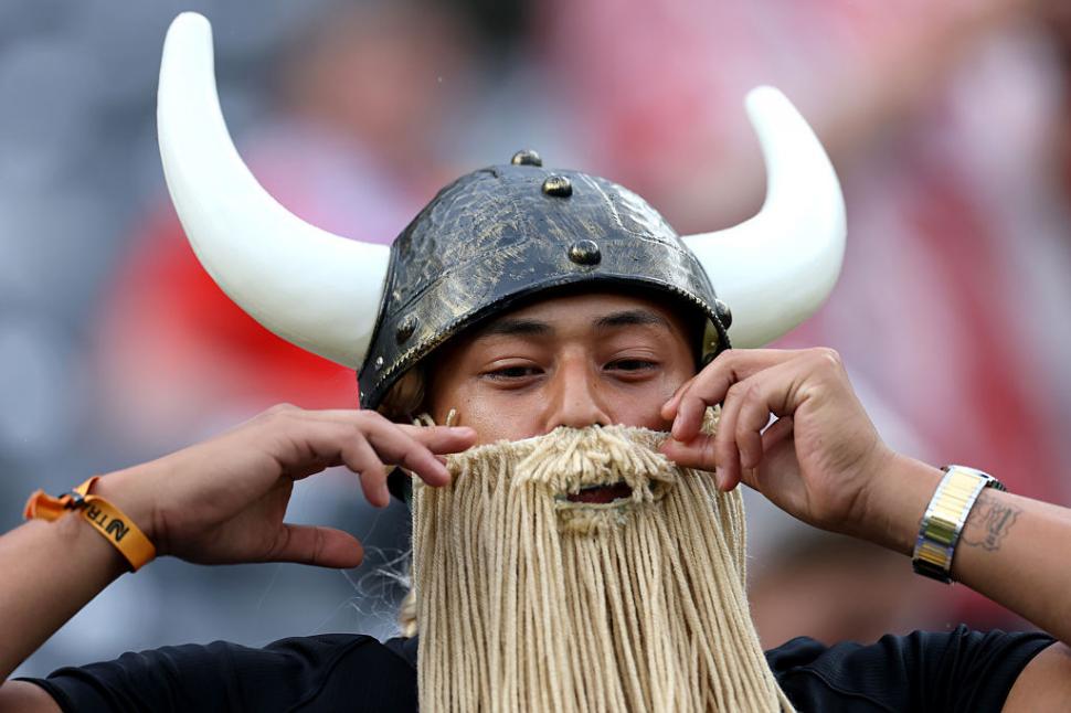 Imagini spectaculoase de la Cupa Mondială. Norvegienii lui Haaland au „vâslit” pe ritm de tobă, după ce s-au calificat din grupă 1079037