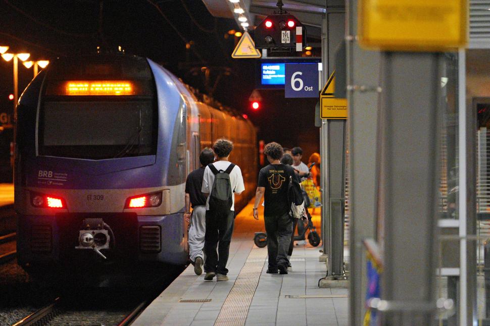 Haos în Germania: Toate trenurile au fost oprite la nivel național din cauza unei defecțiuni tehnice 1079199