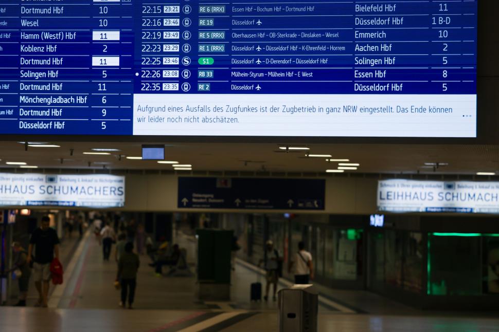 Haos în Germania: Toate trenurile au fost oprite la nivel național din cauza unei defecțiuni tehnice 1079201