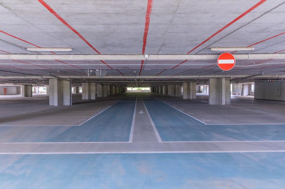 Imagini cu parcările din Pantelimon şi de la Arena Naţională, pe care Primăria Bucureşti le dă în folosinţă de la 1 iulie. Ce tarife au 1079466
