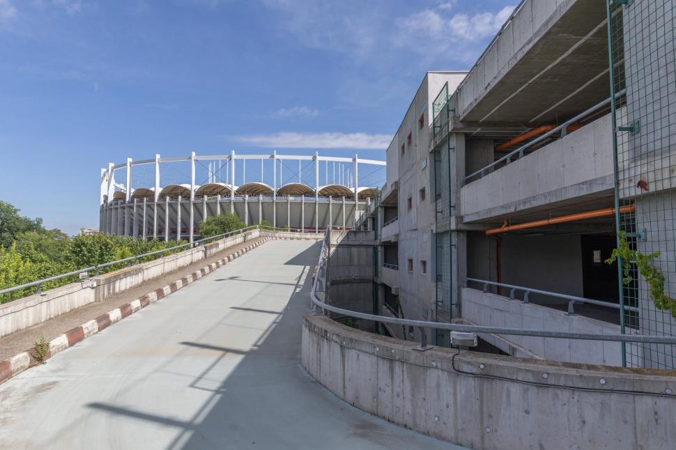 Imagini cu parcările din Pantelimon şi de la Arena Naţională, pe care Primăria Bucureşti le dă în folosinţă de la 1 iulie. Ce tarife au 1079467