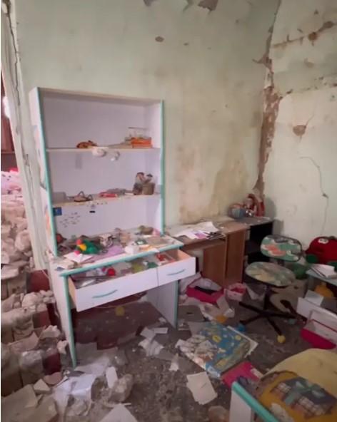 Orașul din care toți cei 20.000 de oameni au fugit într-o noapte, acum 15 ani. Mobila încă este în case, iar mesele, puse pentru cină 1079784