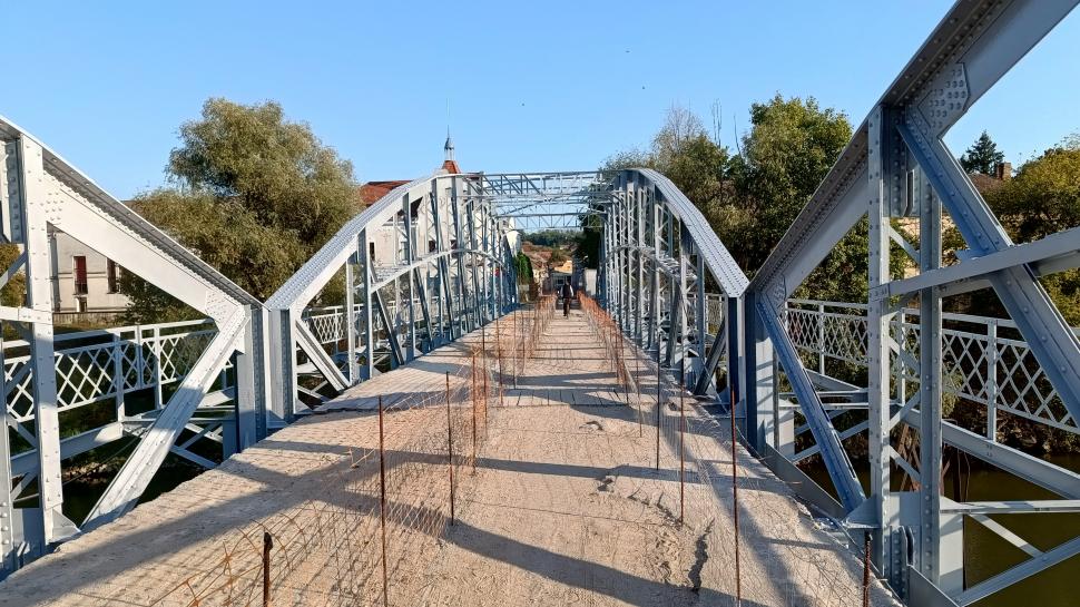 Un pod istoric din România, vechi de 130 de ani, se redeschide după doi ani întârziere: Dar doar pentru pietoni și în regim de șantier 1079727