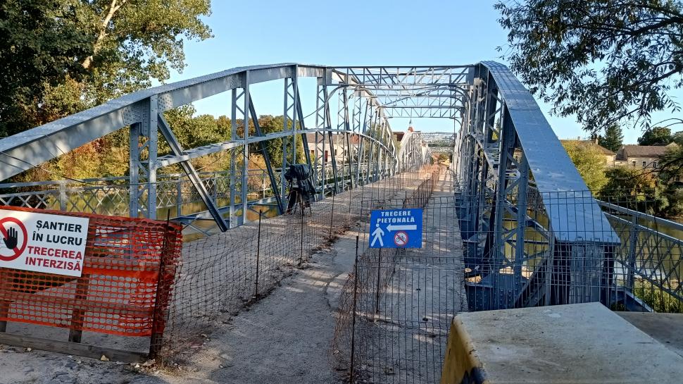 Un pod istoric din România, vechi de 130 de ani, se redeschide după doi ani întârziere: Dar doar pentru pietoni și în regim de șantier 1079728