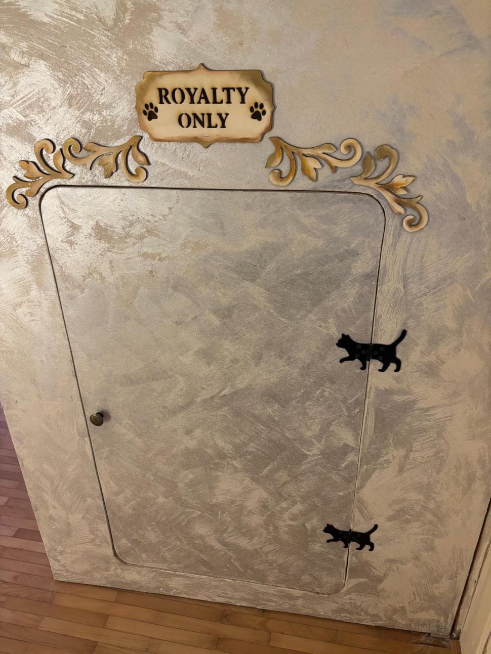 Am fost la singura cafenea cu pisici Maine Coon din România. Tocmai s-a deschis în București: Cum ajungi, reguli și prețurile din meniu 1080480