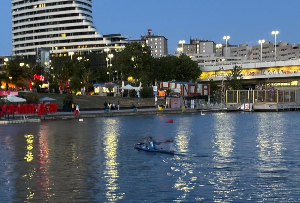 Flaviu a parcurs singur aproape 2.800 de kilometri cu caiacul pe Dunăre, din Germania la Sulina, ca să transmită un mesaj 1080362