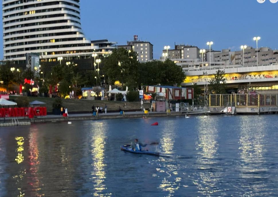 Flaviu a parcurs singur aproape 2.800 de kilometri cu caiacul pe Dunăre, din Germania la Sulina, ca să transmită un mesaj 1080363