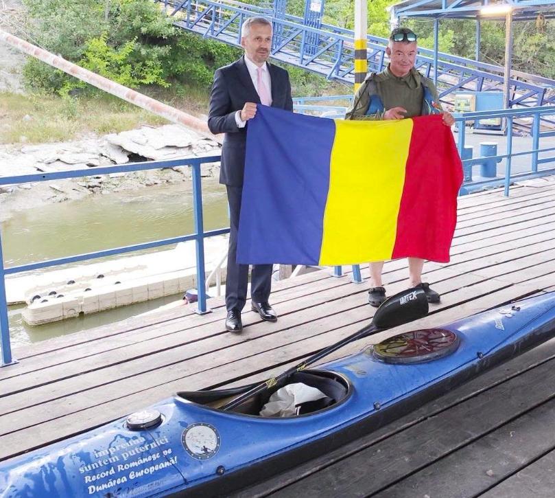 Flaviu a parcurs singur aproape 2.800 de kilometri cu caiacul pe Dunăre, din Germania la Sulina, ca să transmită un mesaj 1080365