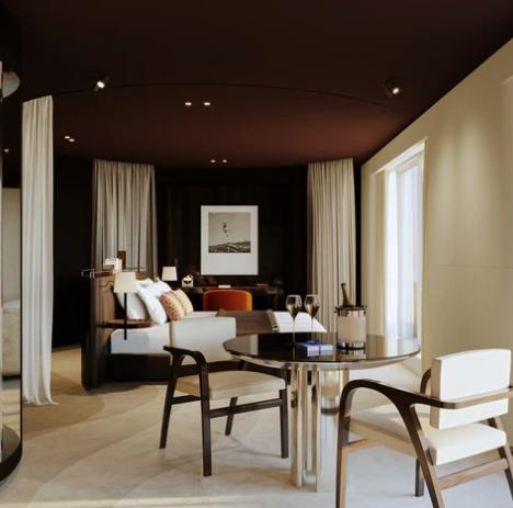 Salon de frumusețe Guerlain și coniac în penthouse. Imaginea luxului pe primul super-iaht Orient Express. Cât va costa o călătorie 1080399