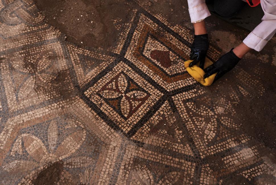 Descoperire arheologică impresionantă: Un mozaic antic, care schimbă ce știam despre simbolurile iubirii, a fost găsit intact în Turcia 1080651