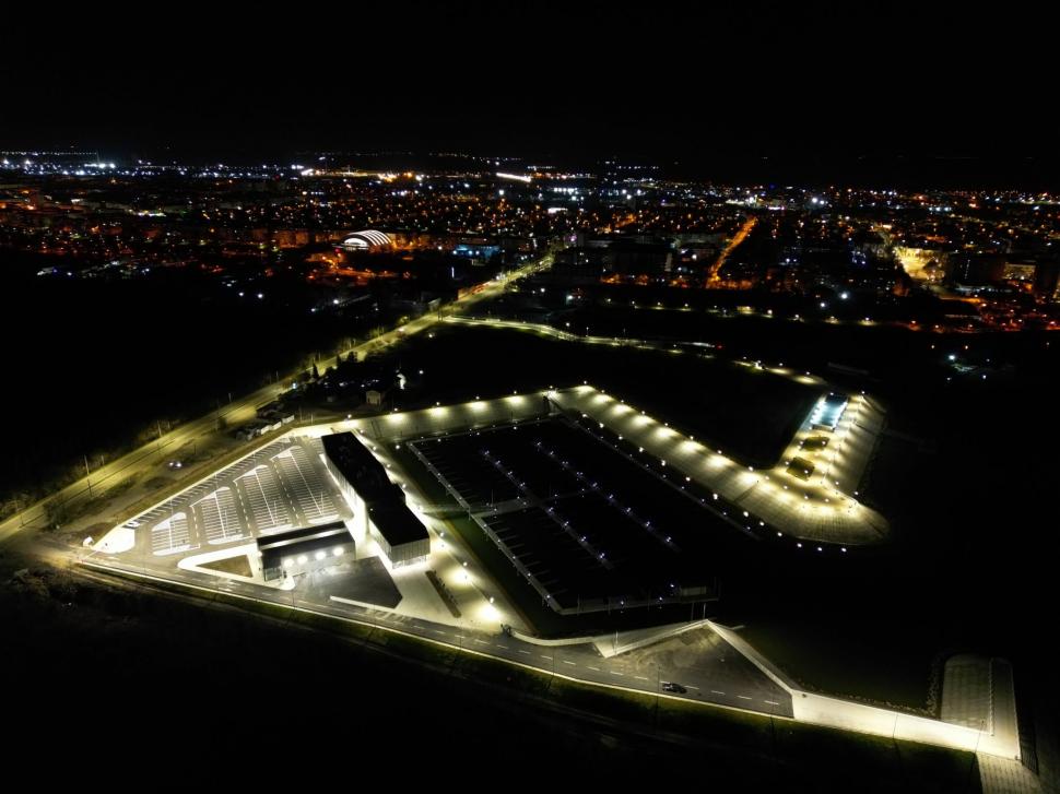 O pasarelă s-a rupt chiar la inaugurarea Portului Turistic Călărași. Un copil și doi adulți au fost răniți 1080562