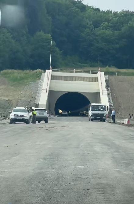 Imagini cu cel mai nou lot de autostradă. Cum arată tunelul Daniela și când se deschid cei 10 km între Curtea de Argeș și Ticveni pe A1 1080818
