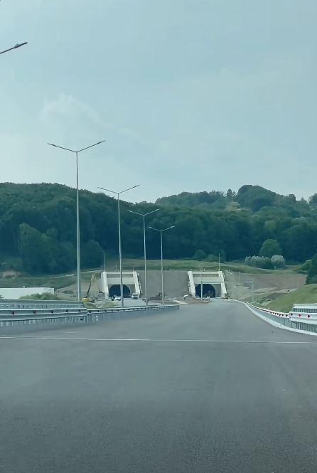 Imagini cu cel mai nou lot de autostradă. Cum arată tunelul Daniela și când se deschid cei 10 km între Curtea de Argeș și Ticveni pe A1 1080819