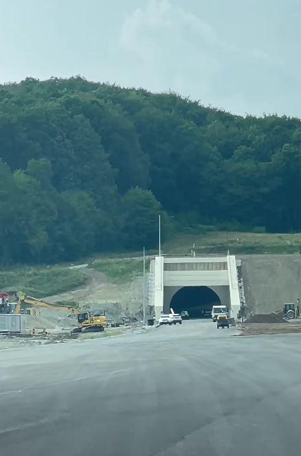 Imagini cu cel mai nou lot de autostradă. Cum arată tunelul Daniela și când se deschid cei 10 km între Curtea de Argeș și Ticveni pe A1 1080821