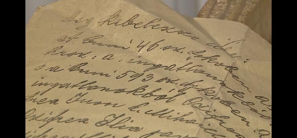 Un tablou de nuntă cu „Ana și Ion” s-a dovedit a fi o capsulă a timpului: Documente istorice au fost descoperite în timpul restaurării 1080897