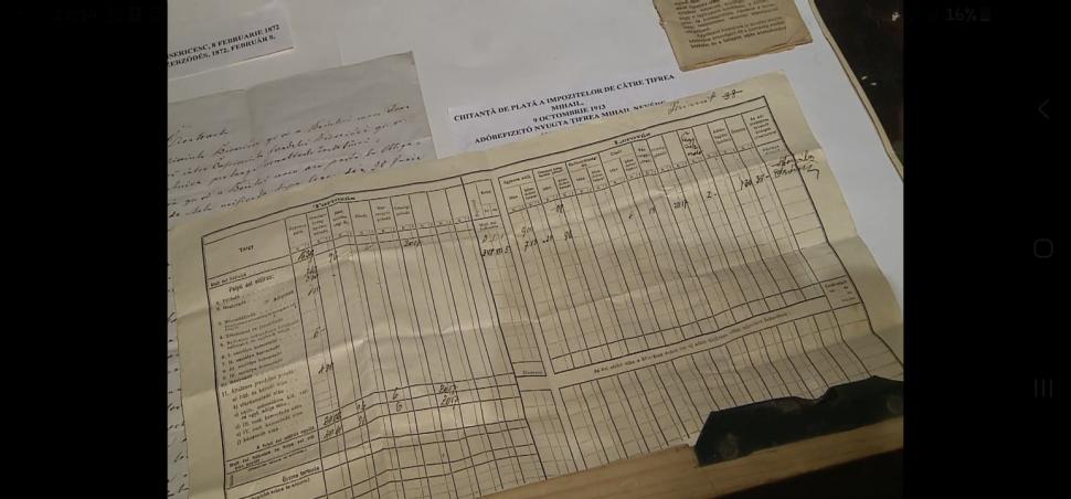 Un tablou de nuntă cu „Ana și Ion” s-a dovedit a fi o capsulă a timpului: Documente istorice au fost descoperite în timpul restaurării 1080907