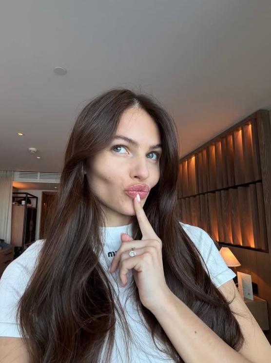„Cea mai frumoasă fată din lume” s-a căsătorit: imagini de la nunta lui Thylane Blondeau. Cine este soțul ei 1081350