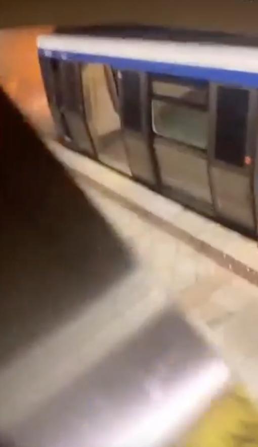 Stația de metrou Universitate a fost închisă, după un incendiu în subteran: A izbucnit focul chiar în fața trenului 1081517