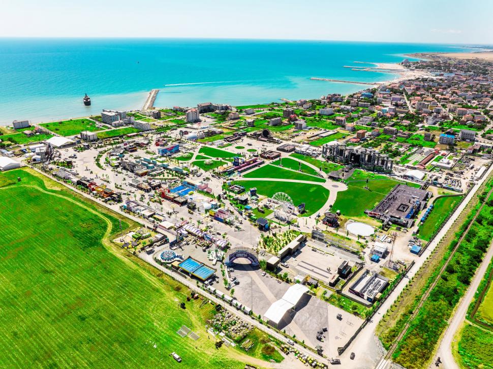 Beach, Please! 2026 începe la Costinești. Program, artiști și reguli de acces 1082736