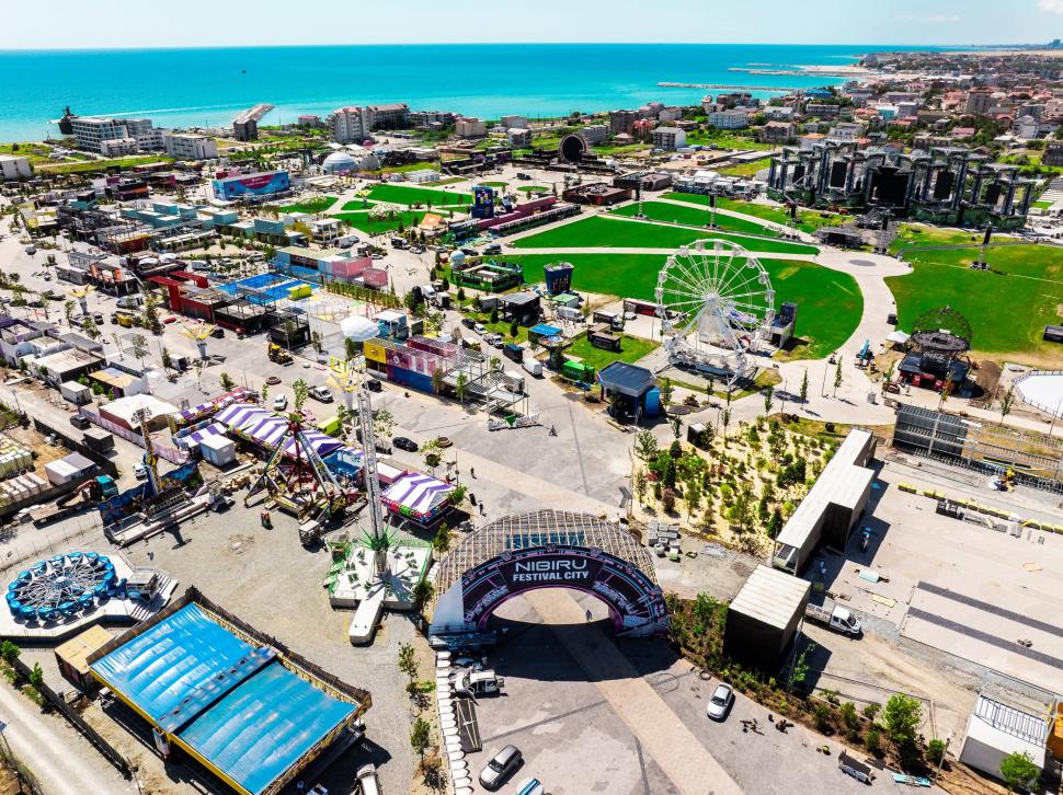 Beach, Please! 2026 începe la Costinești. Program, artiști și reguli de acces 1082737