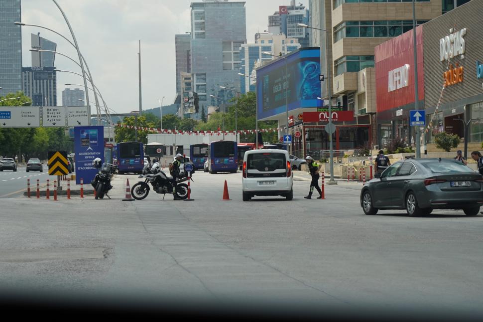 Fortăreața Ankara. Măsuri de securitate excepționale, înaintea Summitului NATO: Tunuri cu apă, armată și poliție pe străzi 1082681